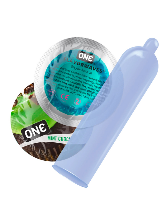 One FlavourWaves Mint Chocolate Condom